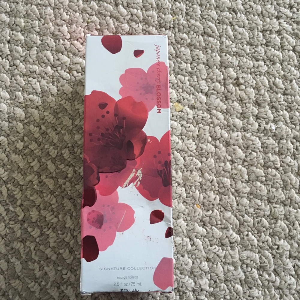 Bath and Body Works Japanese Cherry Blossom mist